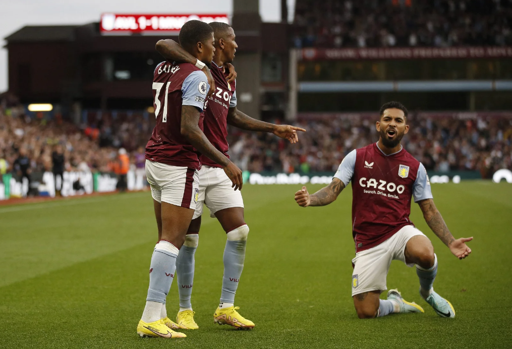 Άστον Βίλα - Σαουθάμπτον